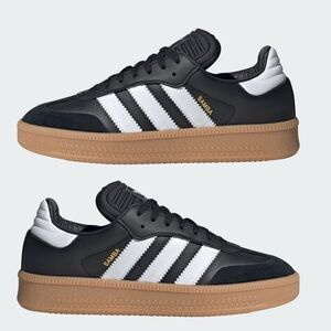 Adidas Samba XLG Black w/ White Stripes; Gum Bottom; Size 11m/12w